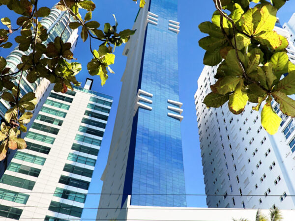 Apartamento no Epic Tower