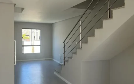 Casa disponível à venda no Residencial Versailles