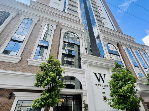 Apartamento á Venda no Windsor Village Balneário Camboriú