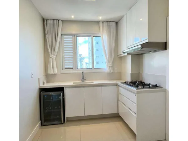 Apartamento Andar Alto Windsor Village Residence